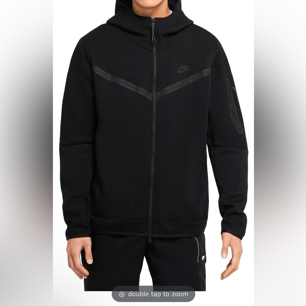 Black Men’s Nike Tech Zip Up Hoodie